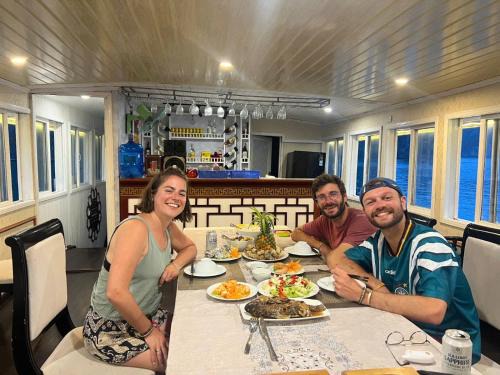 Cat Hai Hotel | ĐỨC TUÂN Hotel - Eco Stay
