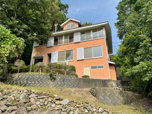 Oishi Villa | 木の美しい 高級宿 最大13名宿泊可能 Mermaid annex