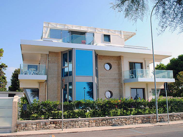Terracina Apartment | 110 m² Apartment ∙ 4 bedrooms ∙ 8 guests