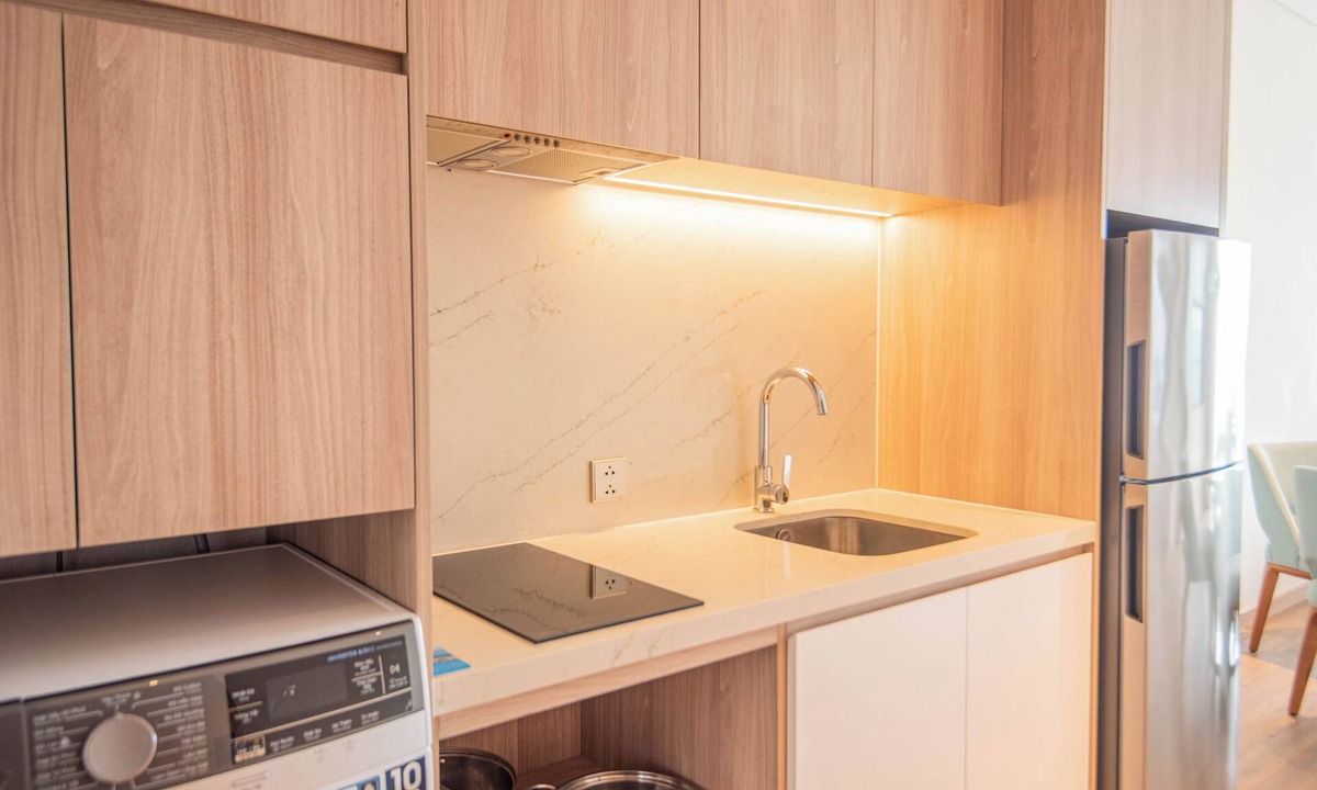 Ha Long Apartment | 11F Seaview Apt | 2BR 2WC | 75m² | Near Beach.
