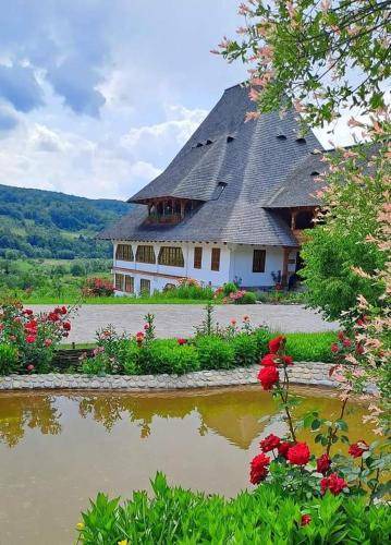 Sacel House | 130 m² House ∙ 3 bedrooms ∙ 10 guests