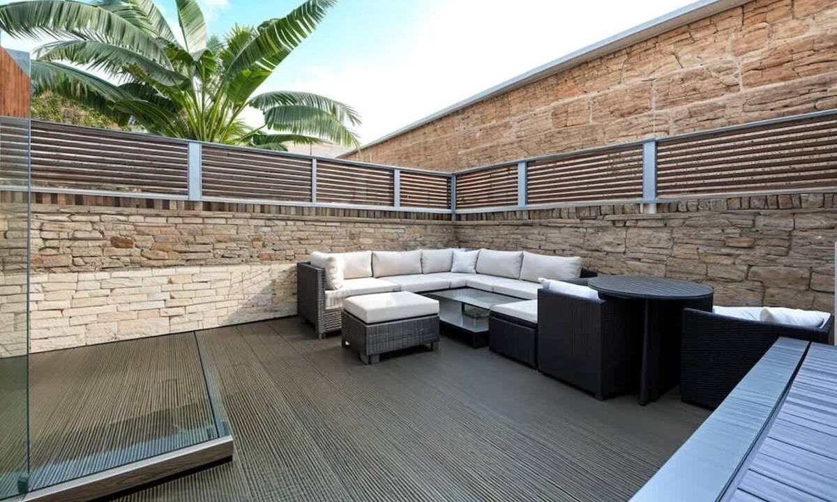 Fulham Apartment | 2-bed with private patio, both en-suite