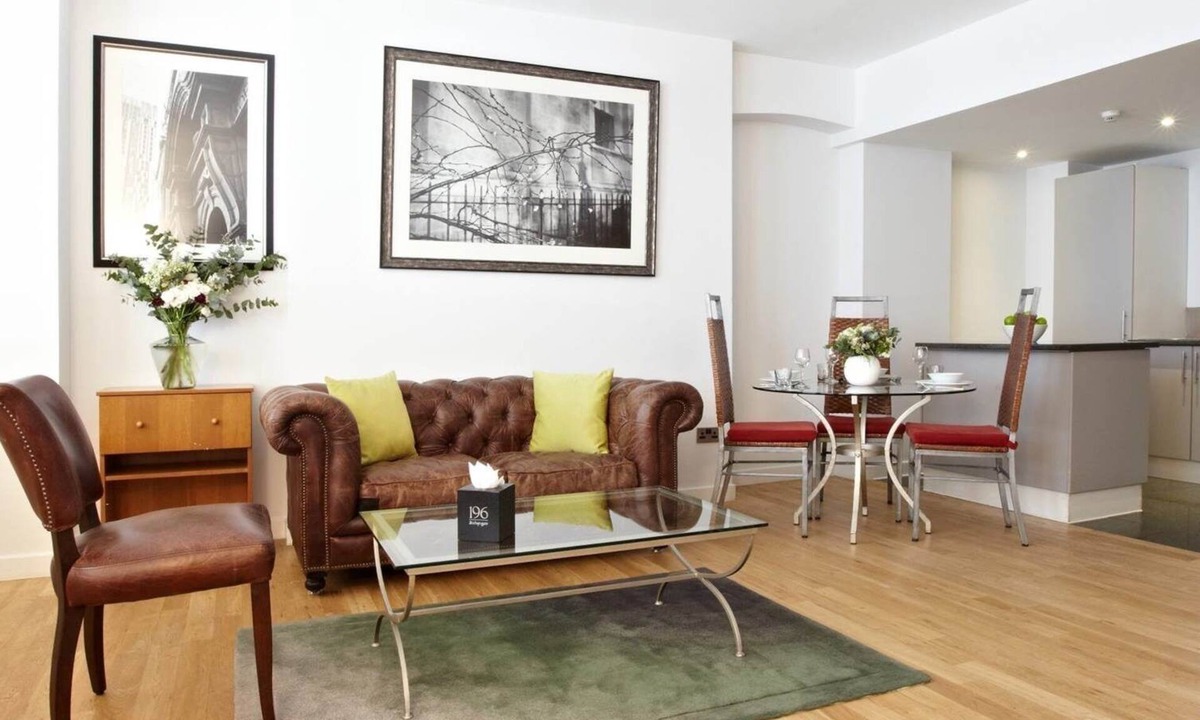 Bishopsgate Apartment | 2 Bedroom Apartment in Liverpool Street