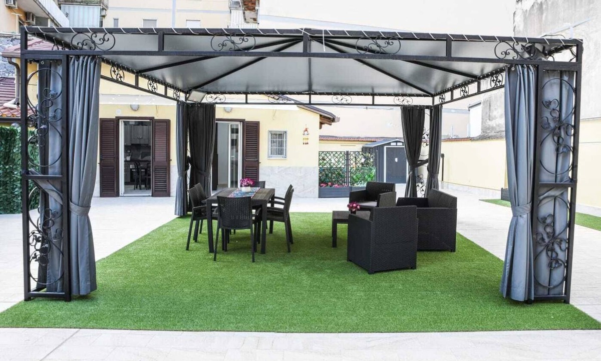 Salerno Apartment | 2-bedroom apartment in lovely Salerno with AC and comfort