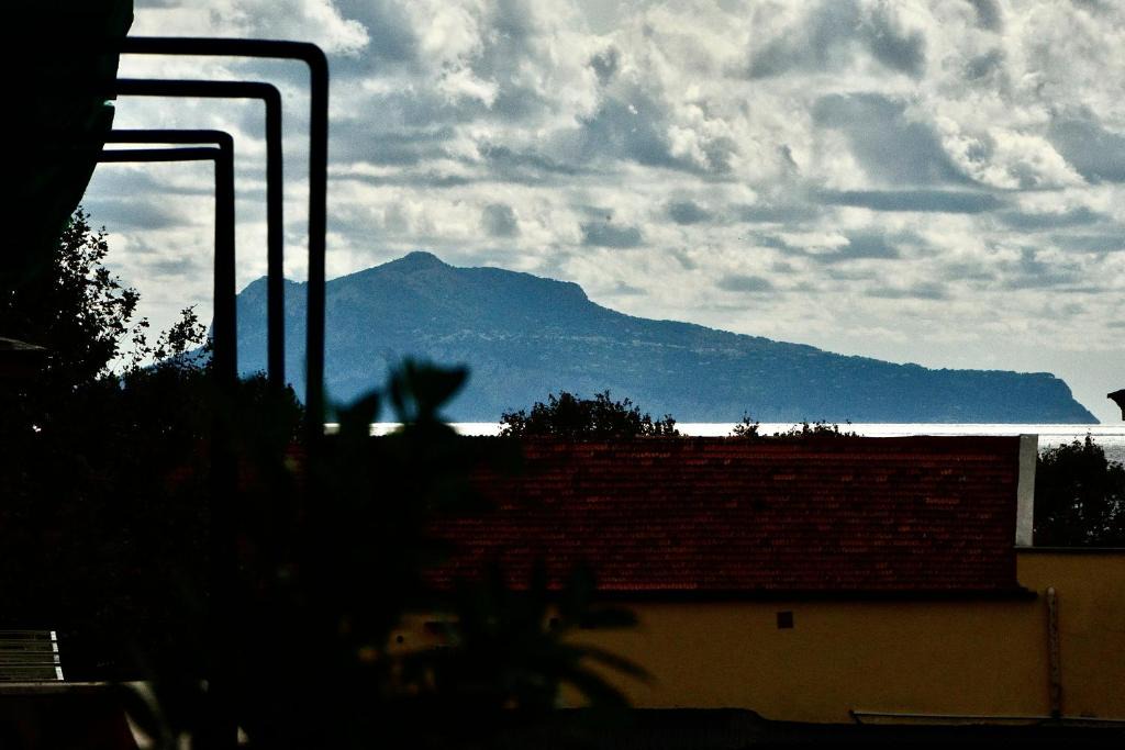 Chiaia House | 2 camere con pianoforte