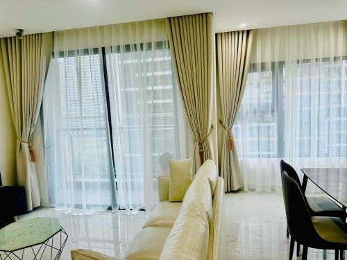 District 9 Apartment | 2BR quiet Apartment in green metropolis
