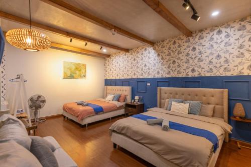 Ba Dinh Apartment | 3-bed cozy apartment for 9 pax, locate in the most beautiful road in Hanoi Old Quarter