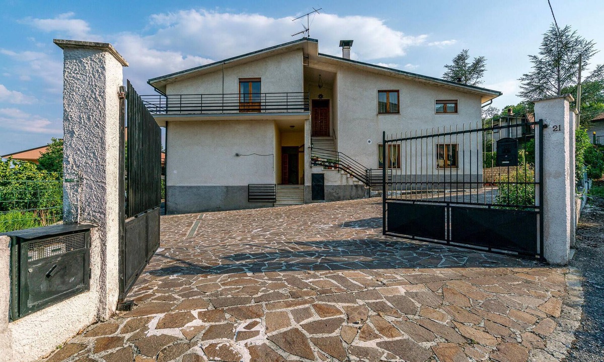 Scurcola Marsicana House | 3 bedroom amazing home in Scurcola Marsicana