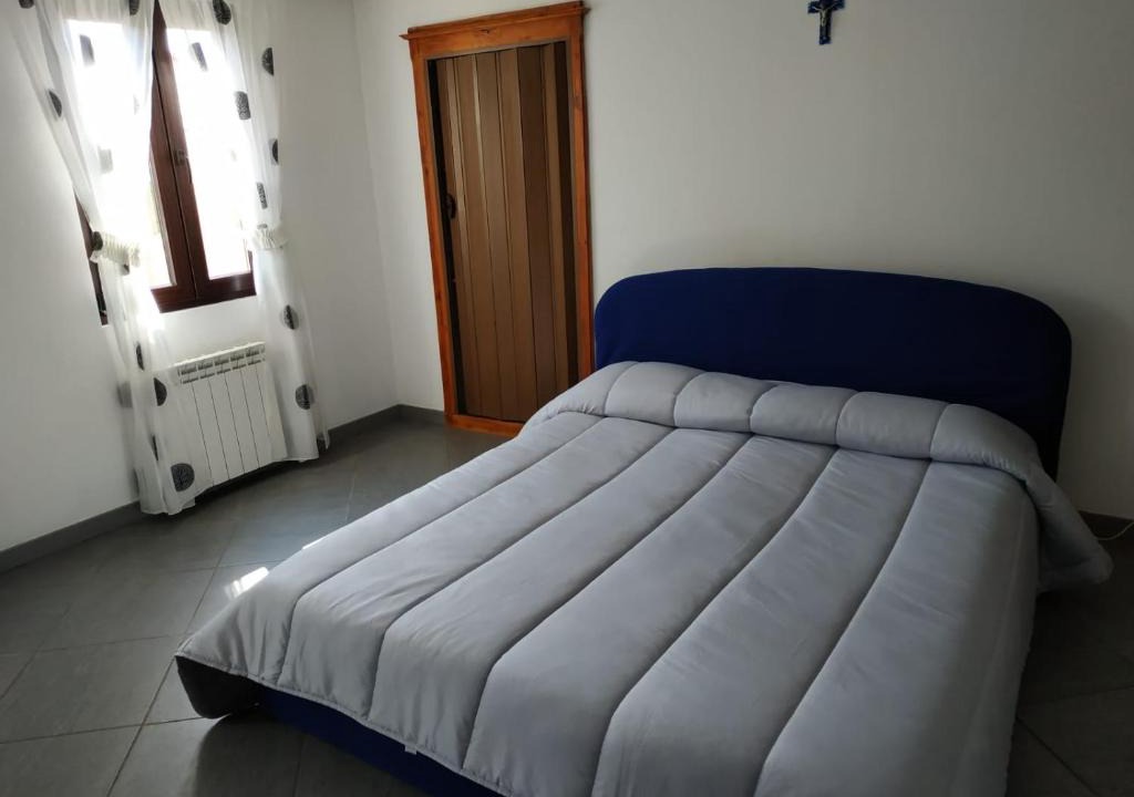 Stia Apartment | 31 Piazza Bernardo Tanucci