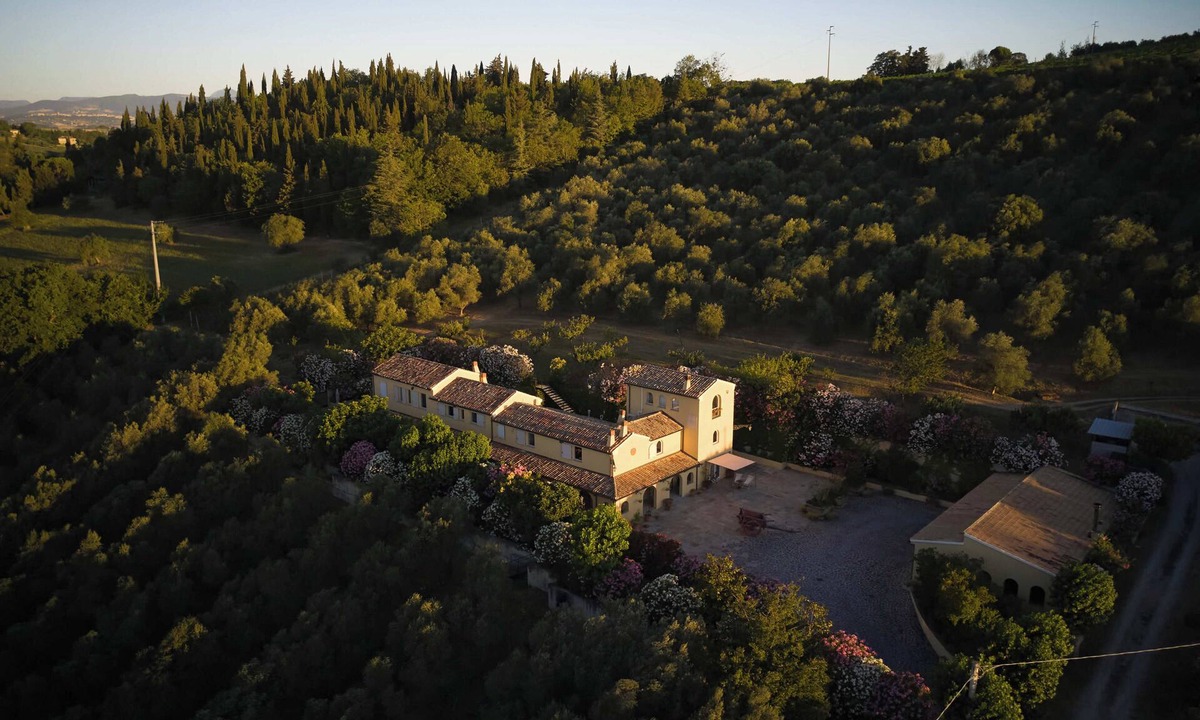 Macerata Other | 4bedroom 4bathroom farmhouse surrounded by olive trees. Panoramic Swimming Pool.