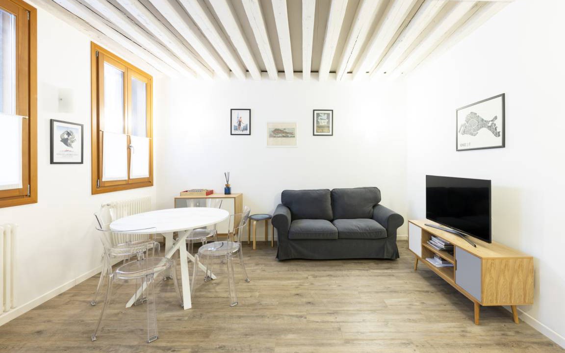 Santa Croce Apartment | 56 m² Apartment ∙ 1 bedroom ∙ 2 guests
