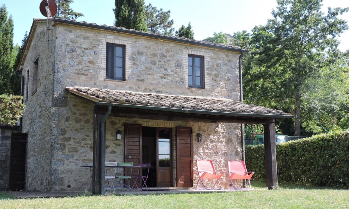 Celle sul Rigo Apartment | A charming country house