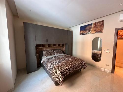 Tuscolano Apartment | A Dolce Casa Romana Lux Jacuzzi Metro A 2 min