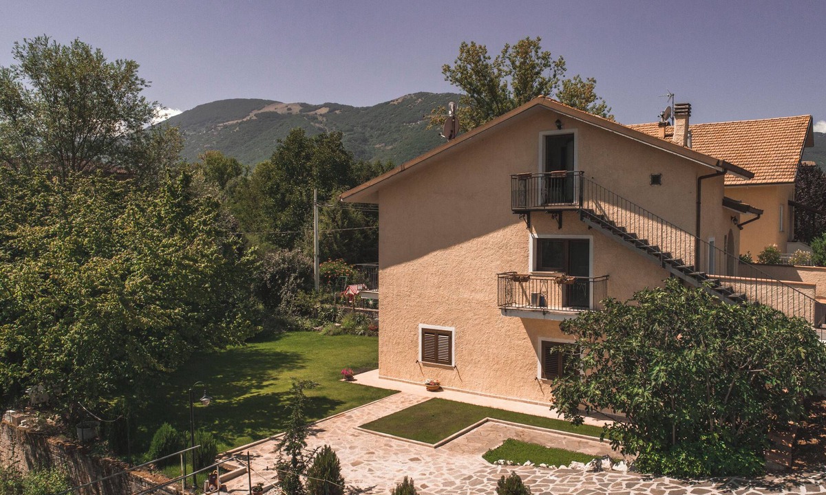 Scoppito Bed & Breakfast | A few kilometers from L'Aquila, surrounded by greenery, there is your corner of tranquility