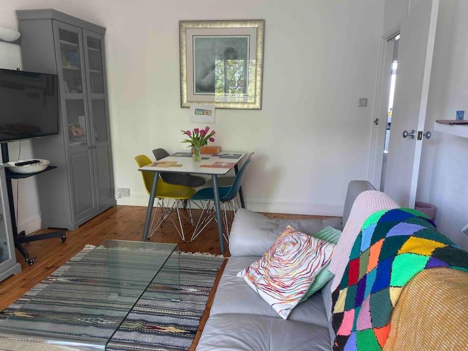 East Putney Apartment | A spacious, comfortable apartment in central London, zone 2