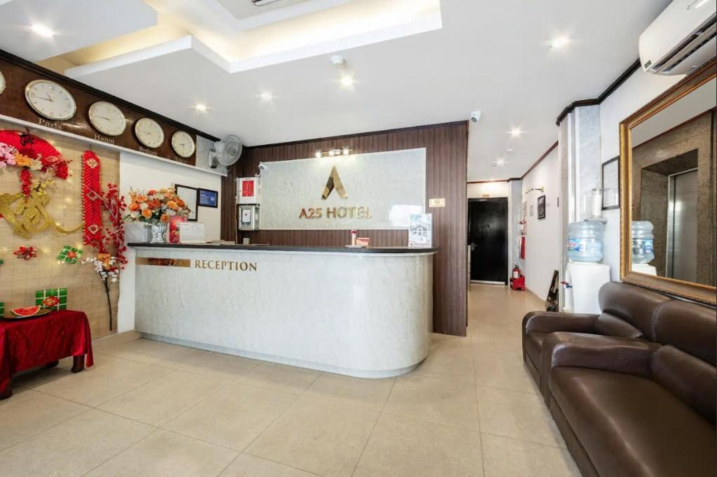 Van Mieu Hotel | A25 Hotel - 28 Trần Quý Cáp
