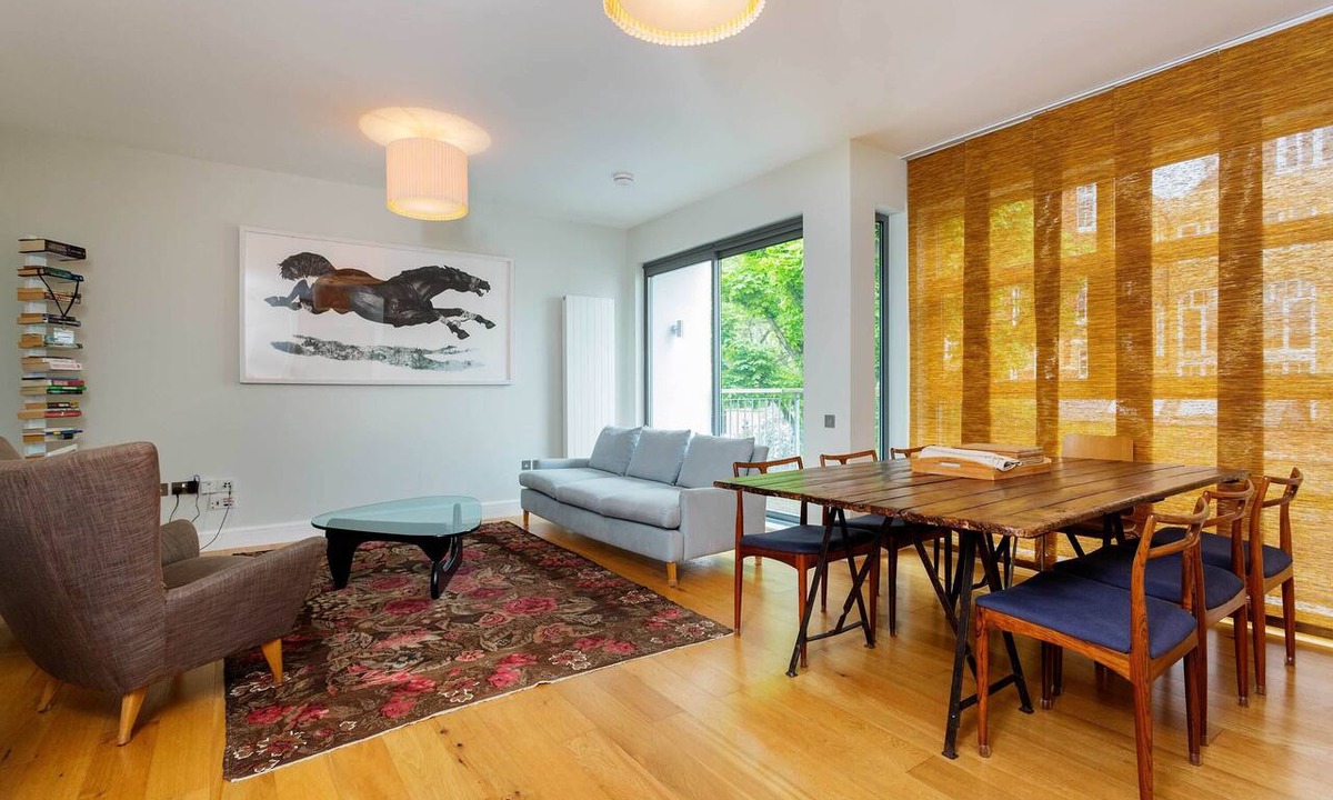 Clerkenwell Apartment | Abstract Perspective, by Veeve