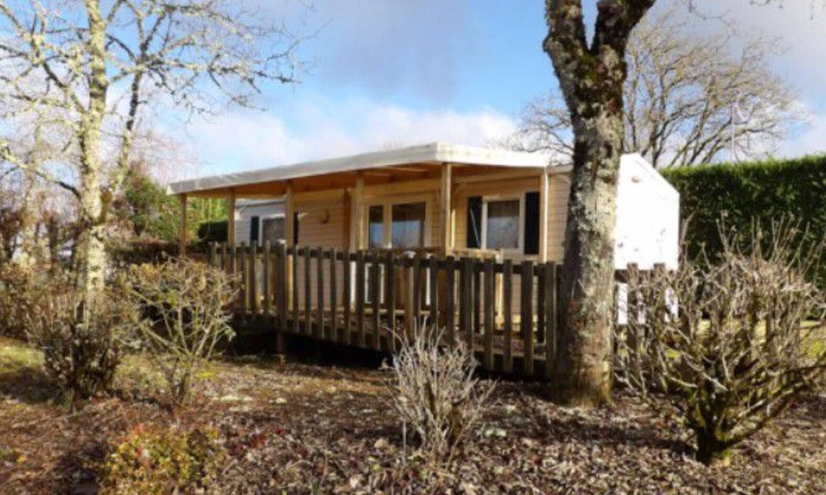 Limeuil House | Accessible Mobile Home with Terrace in Limeuil