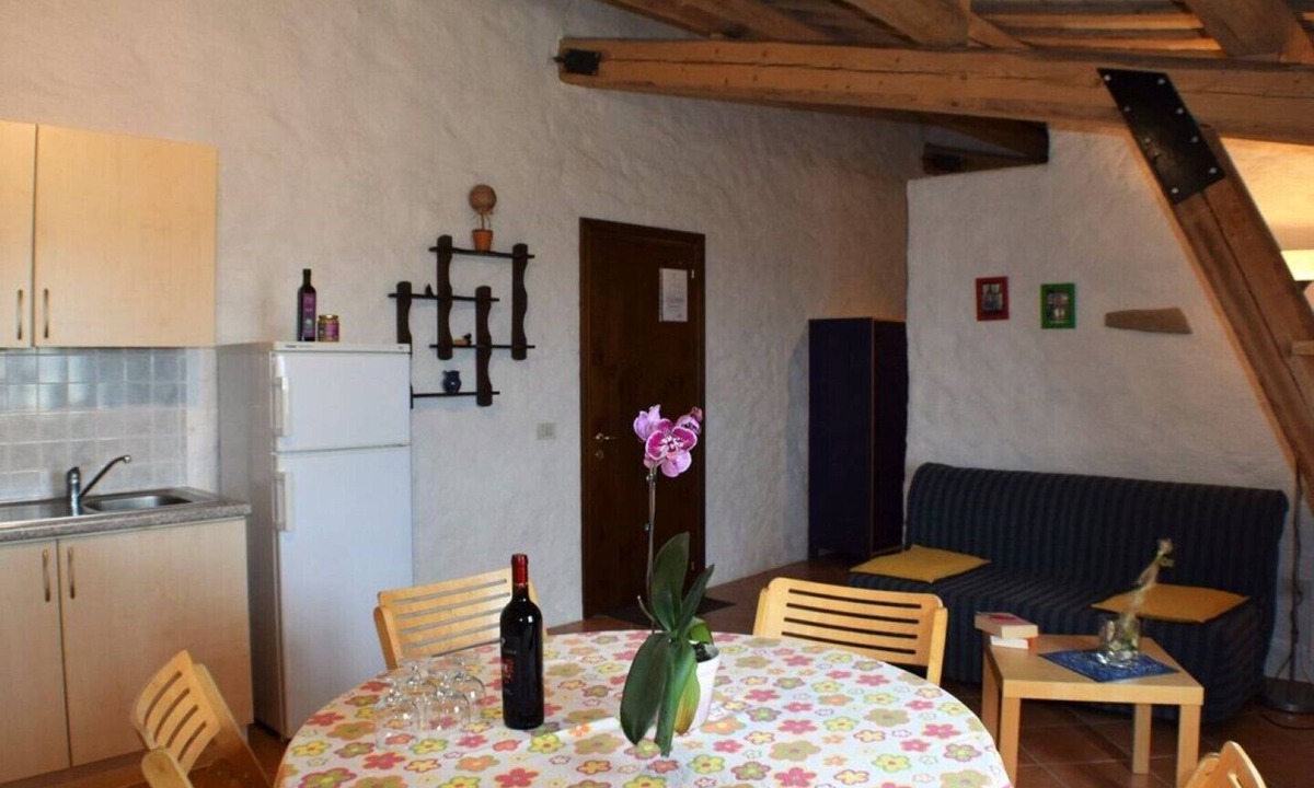 Pergola Apartment | Agriturismo Alla Vecchia Quercia vacation apartment "Frontone" for 4-5 persons