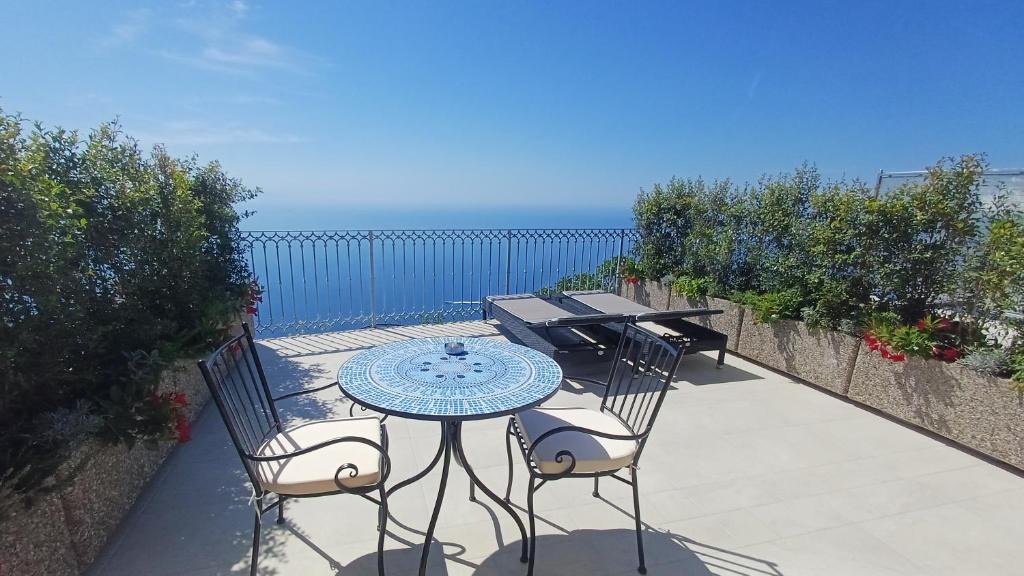 San Michele House | Al Chiar di Luna - Furore
