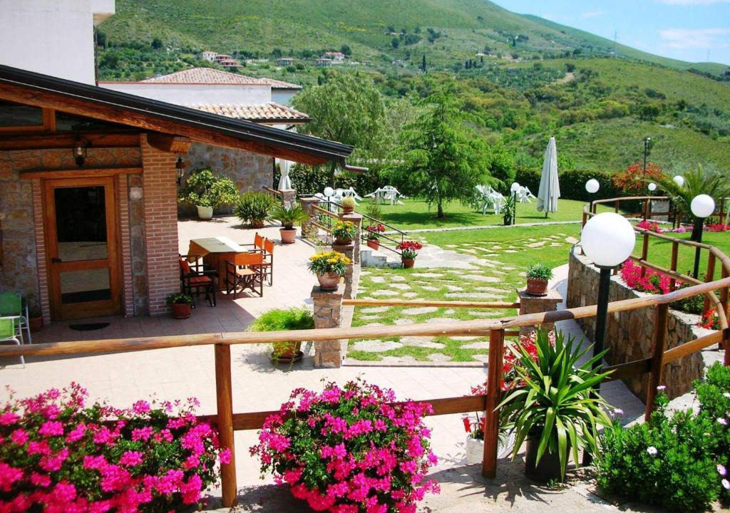 Itri Hotel | Albergo Villa Riccio