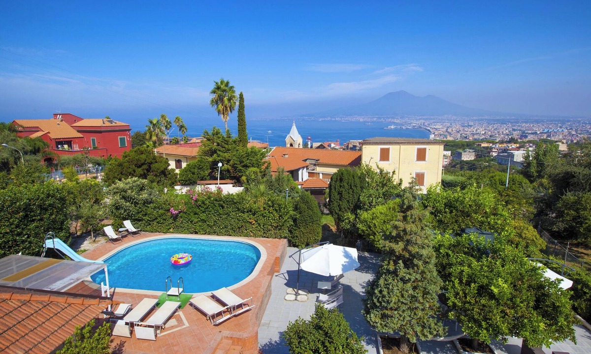 Castellammare di Stabia Villa | AMORE RENTALS - Villa Amore with Private Swimming Pool, Garden and Parking
