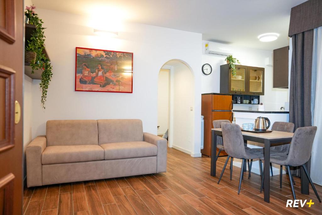 Zona XIX Casal Morena Apartment | Anagnina Urban Stay Appartamento Luminoso con Balcone Metro A