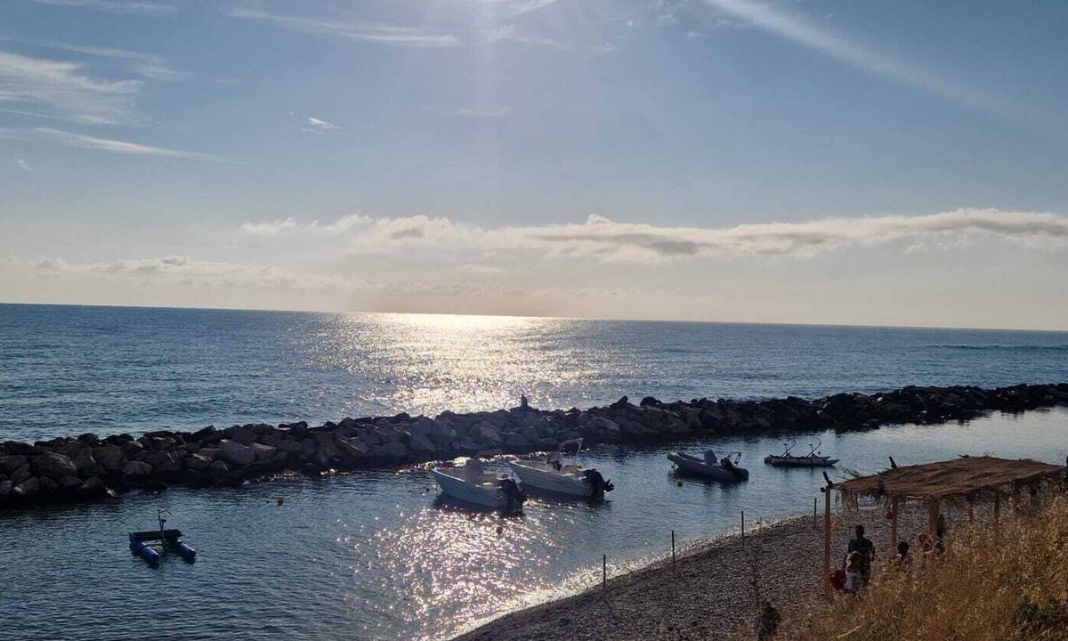 San Vito Chietino Apartment | Ancient House by the Sea Apartment "Le Ortensie"
