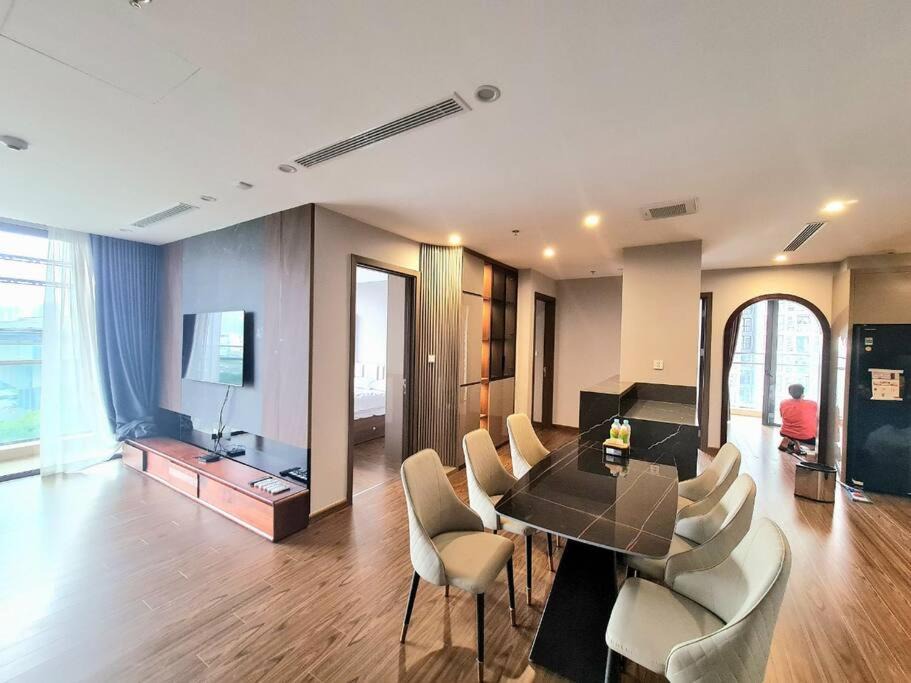 Tu Liem Apartment | Anstay Gần Trung Tâm Thương Mại Thủ Đô 4 Ngủ Westpoint