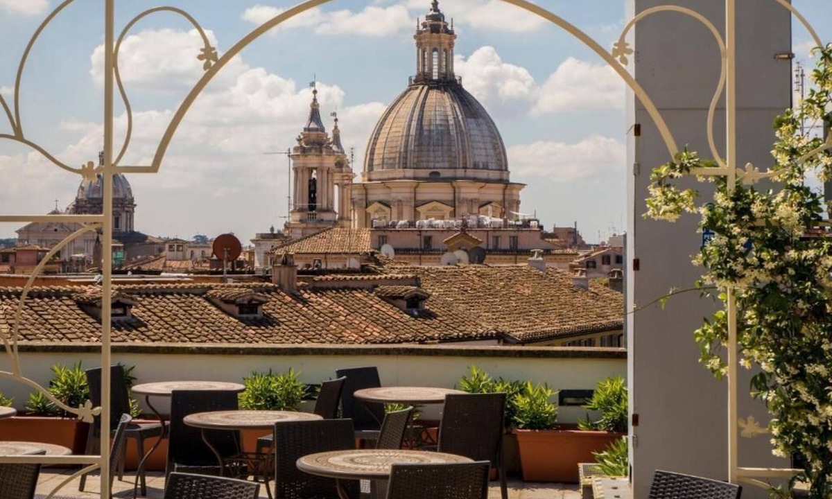 Rione V Ponte Hotel | Antica Dimora Delle Cinque Lune