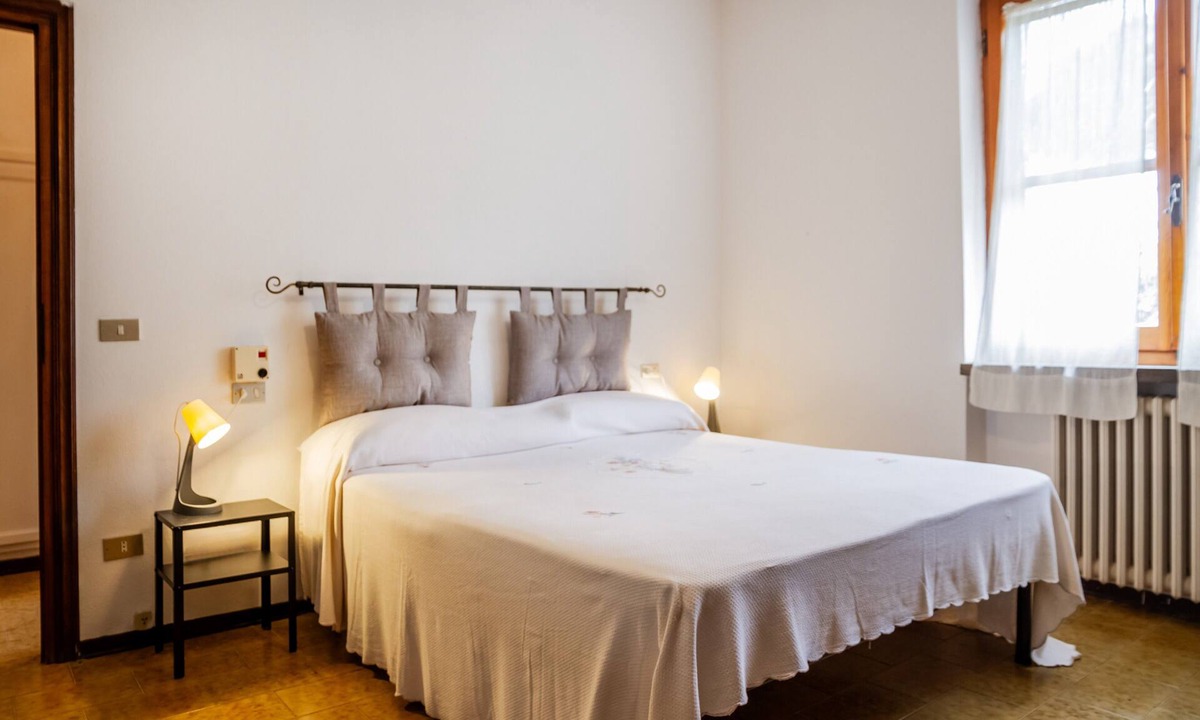 Le Rocchette Apartment | Apartment 'Villa Rodolfo' with Private Terrace, Garden, and Air Conditioning