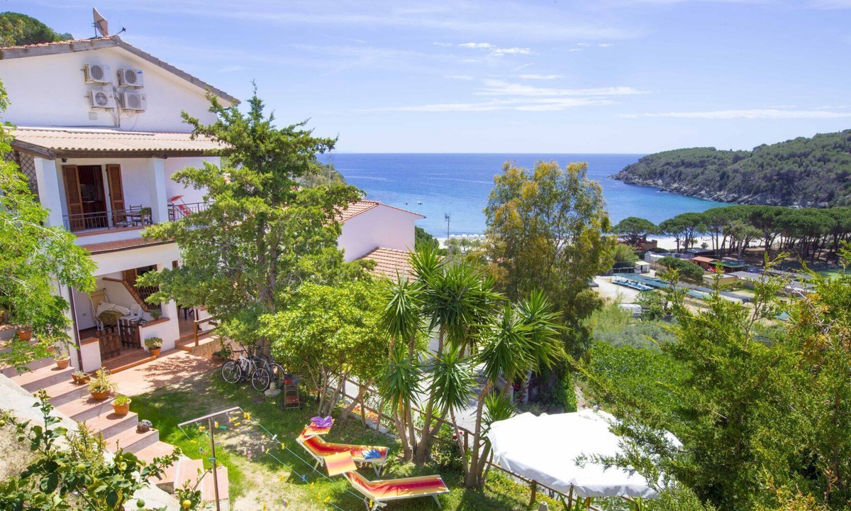 Fetovaia Apartment | Apartment 4 Fetovaia, just 300 meters from the beach with parking space