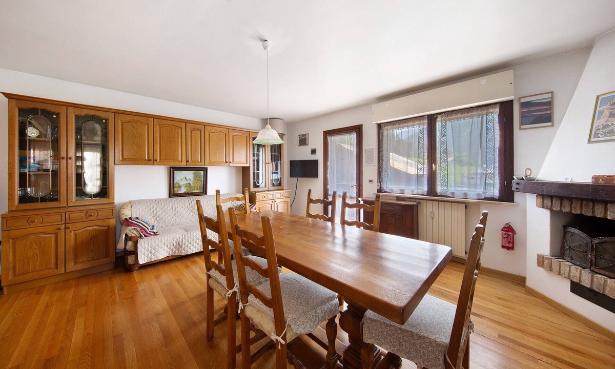 Vodo Cadore Apartment | Apartment 'Casa Gloria A Vinigo' with Mountain View, Private Terrace and Wi-Fi
