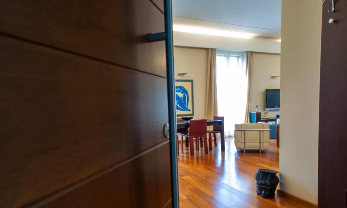 Foggia Apartment | Apartment 'Design Foggia' with Balcony, Wi-Fi and Air Conditioning