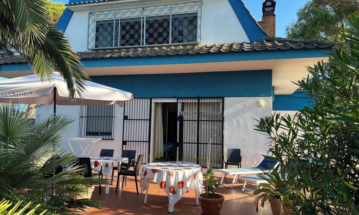 Latina Lido Apartment | Apartment for 4 by the Sea with a Sun Deck ~ Terracina ~ Porto Badino ~ Italy