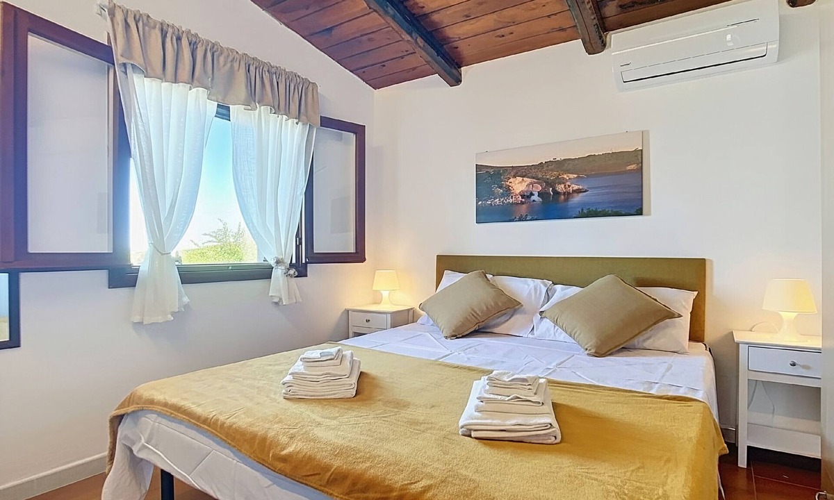 Montincello Apartment | Apartment 'La Mignola - Bilo 2' with Shared Garden, Wi-Fi and Air Conditioning