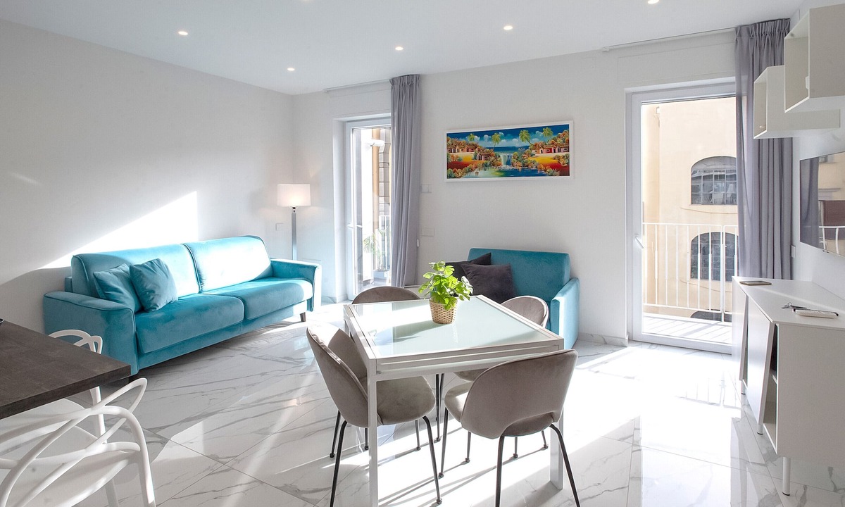 San Ferdinando Apartment | Apartment 'Superior - Zona Lungomare' with Balcony, Wi-Fi and Air Conditioning