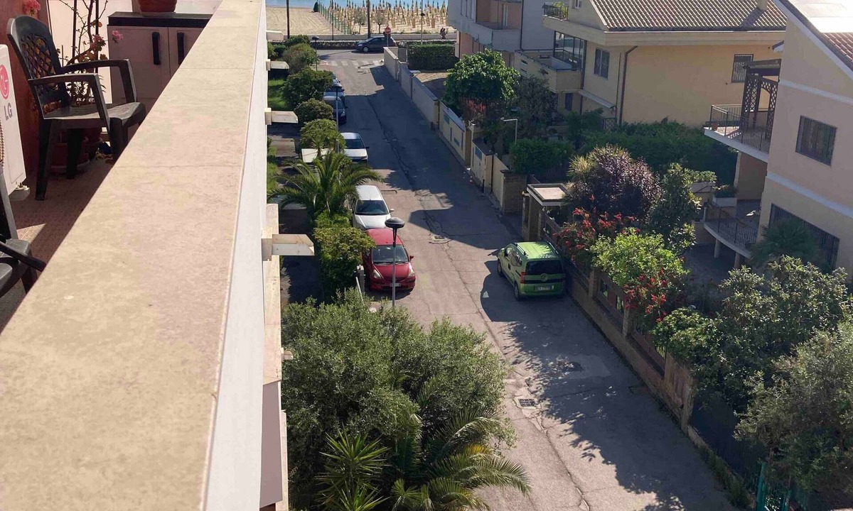 Montesilvano Apartment | Apartment 'Teresa Al Mare' with Balcony, Wi-Fi and Air Conditioning