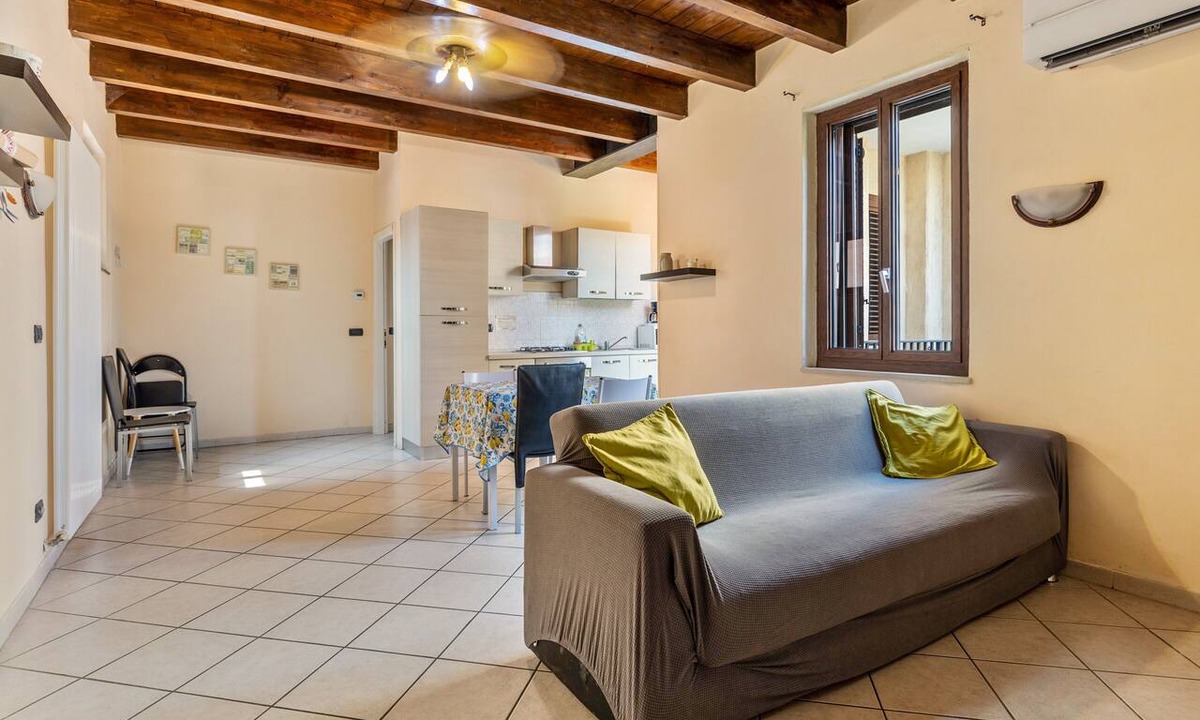 Sud-Ovest Apartment | Apartment 'Verona Fh' with Shared Garden, Wi-Fi and Air Conditioning