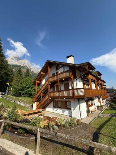San Martino di Castrozza Apartment | Appartamento Val Di Roda
