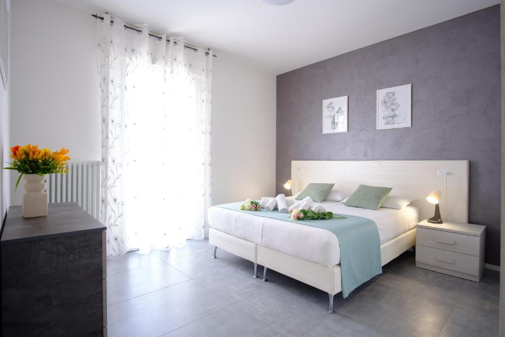 Bagnolo Apartment | Appartamento Business Duplex 95mq - Doppia Terrazza XXL - 2 bagni - Check-in Codice