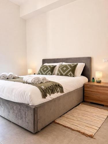 L'Aquila Apartment | Appartamento centro storico - 2 Bedr - Self check in con cortile privato
