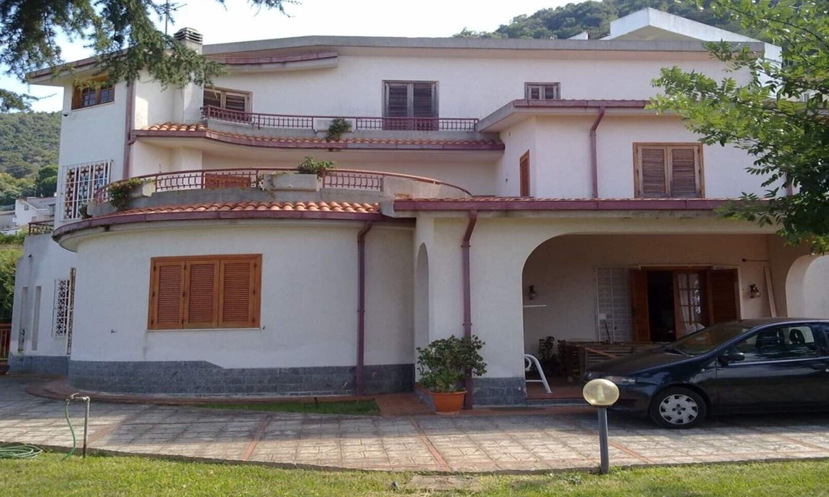Vibo Marina House | Attic room with a breathtaking view