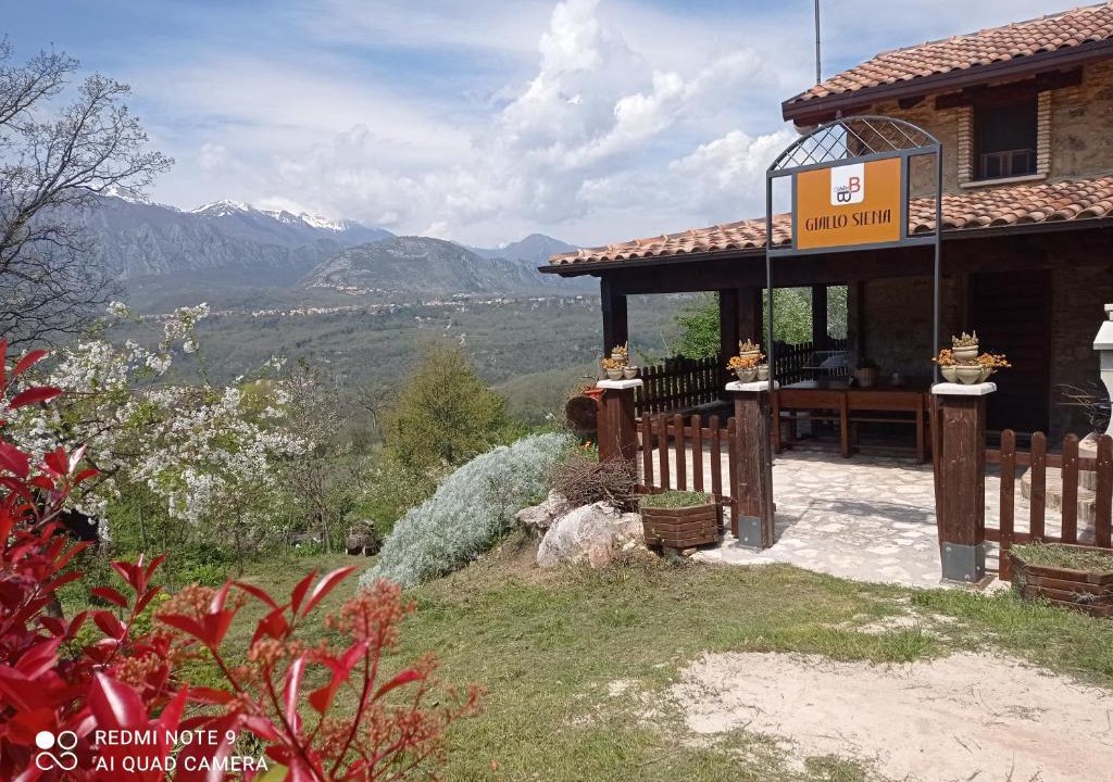 Colli al Volturno Bed & Breakfast | B&B Giallo Siena