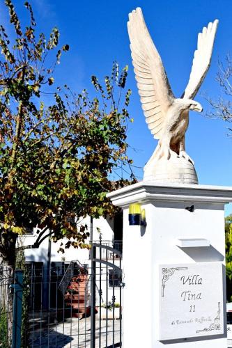 Gesualdo Bed & Breakfast | B&B Resort Tina