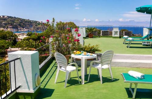 Lacco Ameno Bed & Breakfast | B&B Verde
