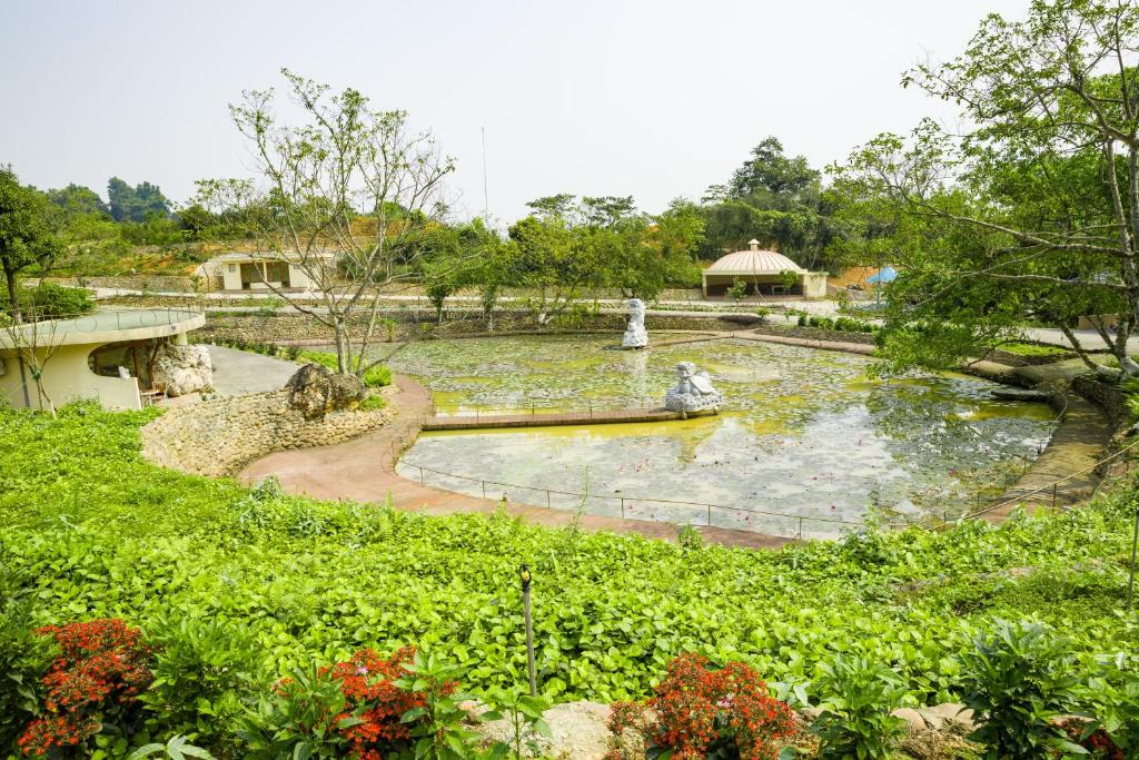 Ba Vi Hotel | Bavieco Resort