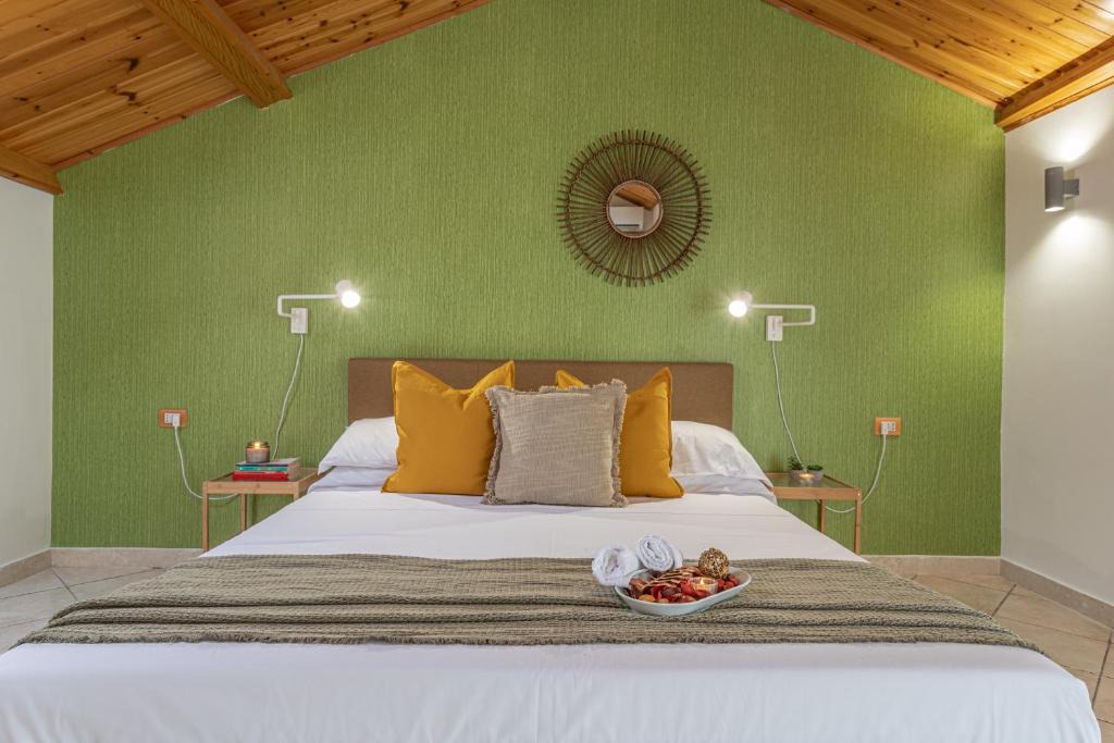 Tuscolano Villa | BBHOME Domus aquae inside of appia antica park