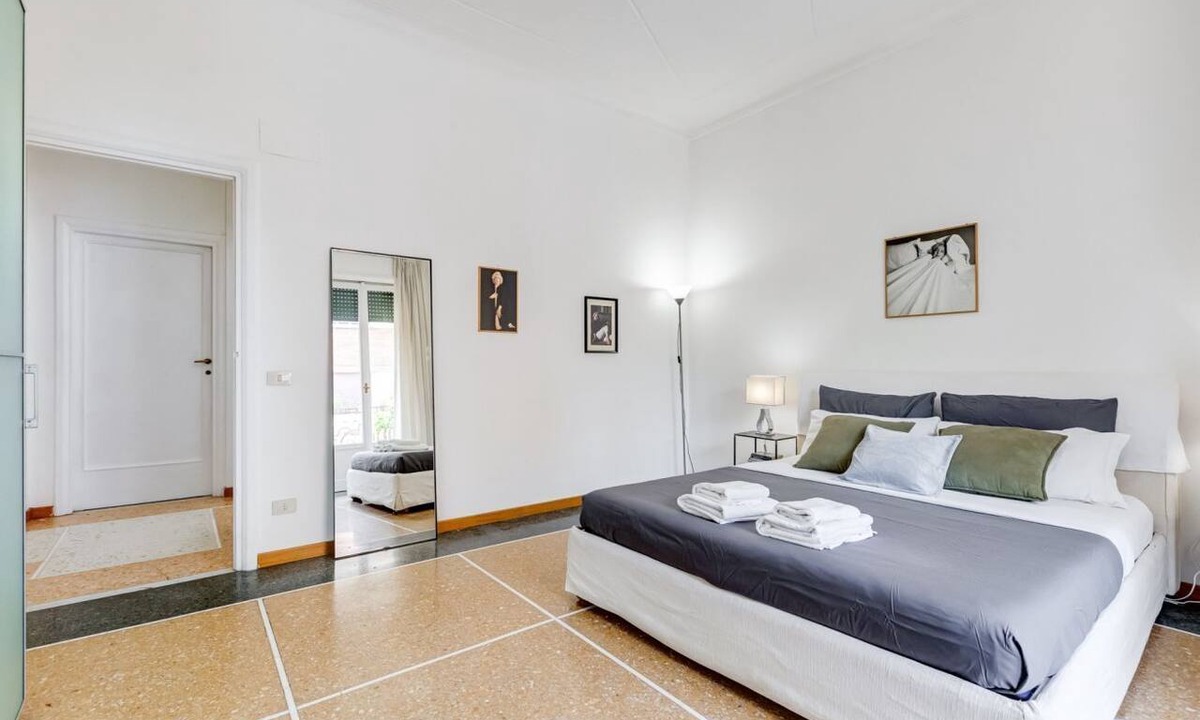Nomentano Apartment | BDC - The Lady cozy 3-Bdr apt