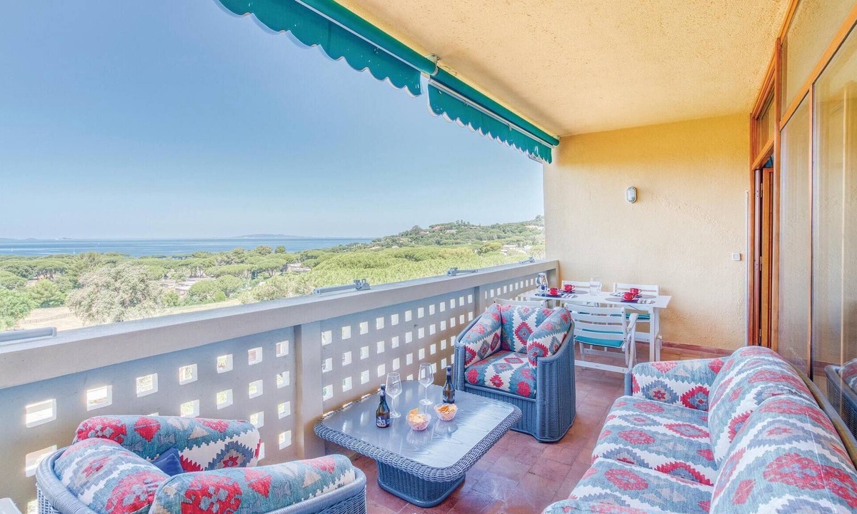 Punta Ala Apartment | Beach front apartment in Punta Ala with house sea view